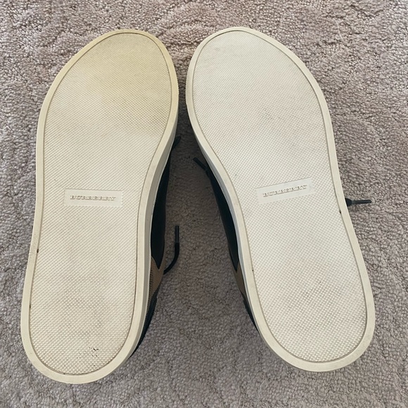 Burberry Runners - Picture 4 of 4